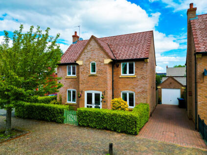 Old Farm Close, Rugby, CV22