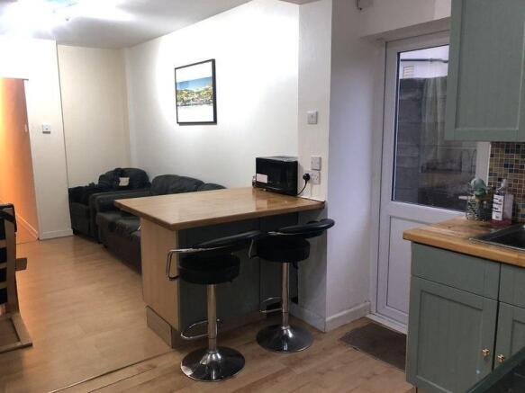 2 Bed Flat for Rent on Richard street