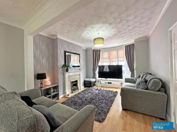 3 bed Terraced for sale Image 2