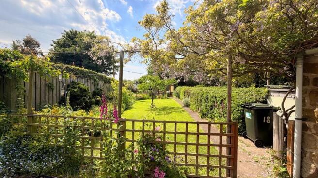 3 bed Cottage for sale Image 4