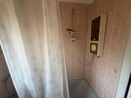 47, Bradenham Road, Hayes UB4 8LR