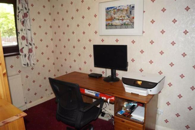 BEDROOM 2(REAR)