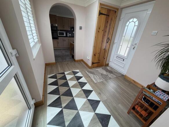 Entrance Hall 2.jpg