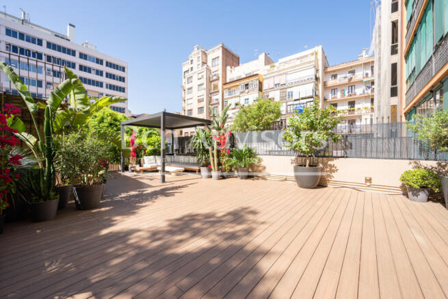 Espectacular-piso-modernista-reformado-a-estren...
