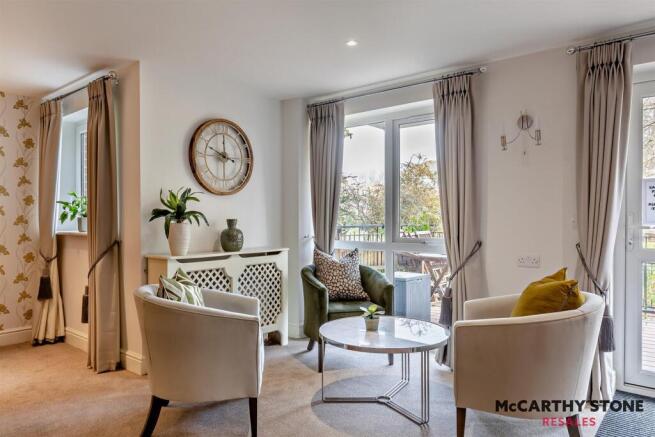 Homeowners Lounge