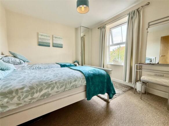 2 bed Apartment for sale Image 7