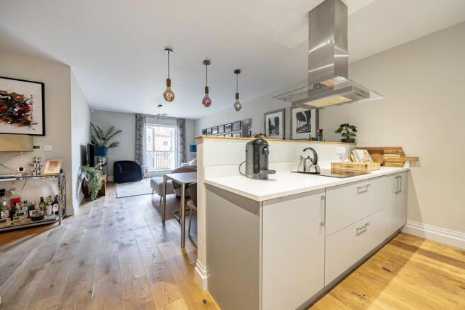 Kitchen/ Living Area
