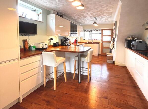 Kitchen 1
