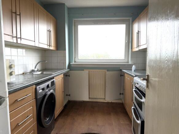 Loganswell Gardens, Thornliebank, G46 photo 2