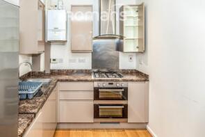 Flat 1, Kittiwake House, High Street, Slough SL1 1AG
