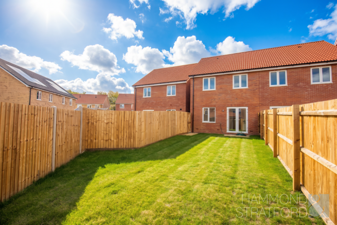 Clover Court, Cringleford photo 3