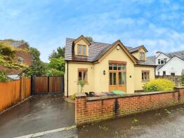 1a, Rednock Drive, Dursley GL11 4BX