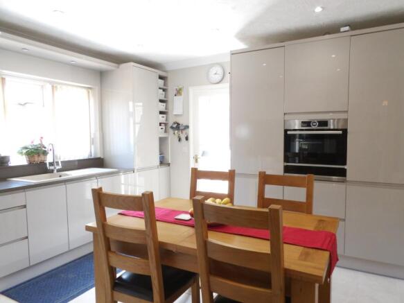 Kitchen 1