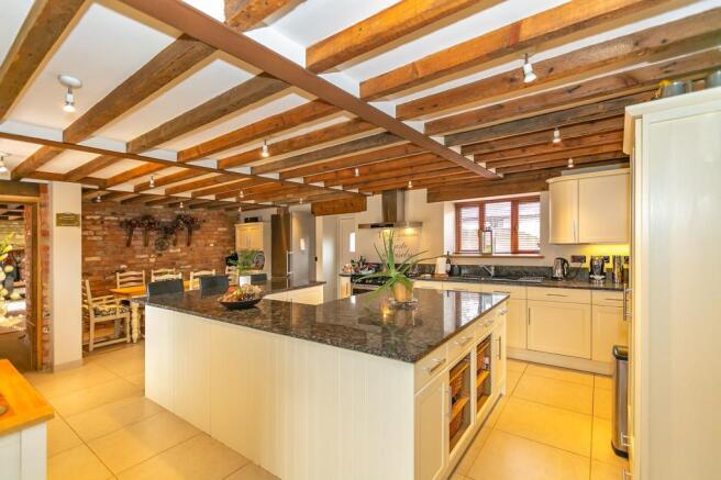 Kitchen/Breakfast Room