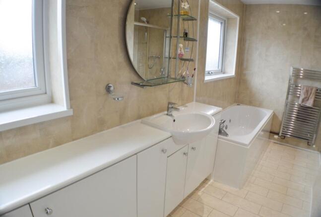 Photo 11