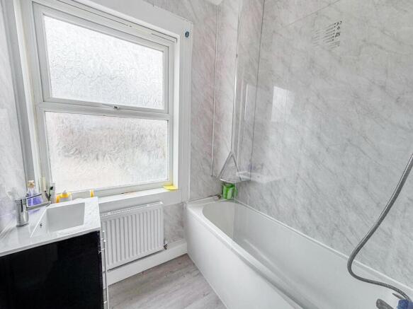 4 bed Block of Apartments for sale Image 5