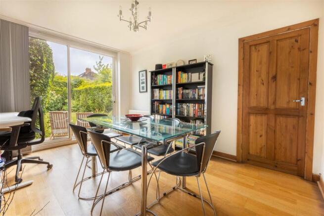 123 Yoxall Road 11.jpg