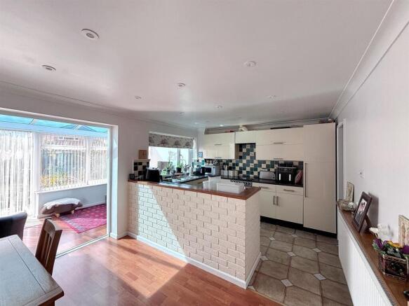 Kitchen / Diner