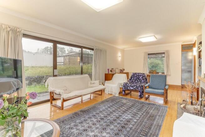 4 bed Detached for sale Image 4