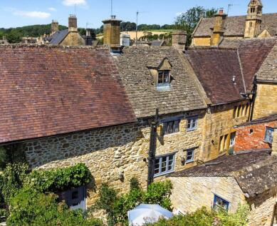 Broad Entry, Lower High Street, Chipping Campden, Gloucestershire, GL55