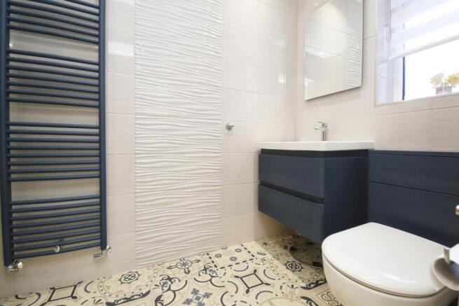 En-suite Shower/WC