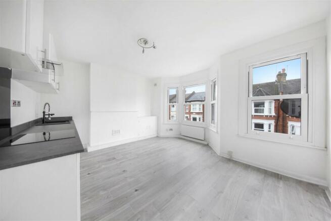 Flat 2, 43 Cobbold Road - SMhA5MYKYmvjv0fYGGpF.jpg