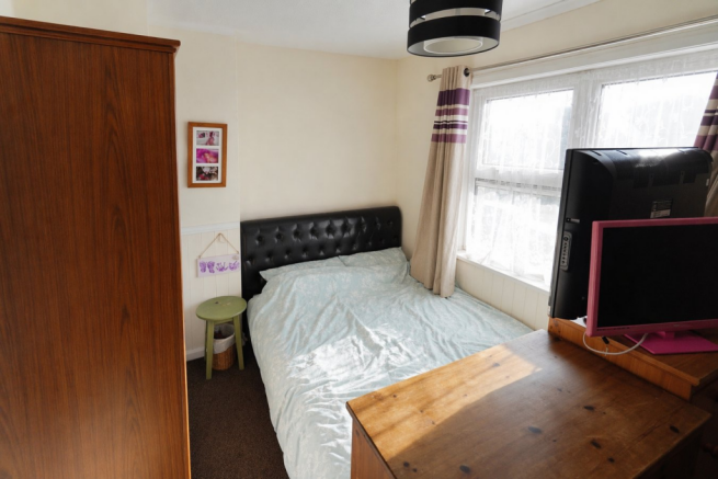 3 bed Semi-Detached for sale Image 8