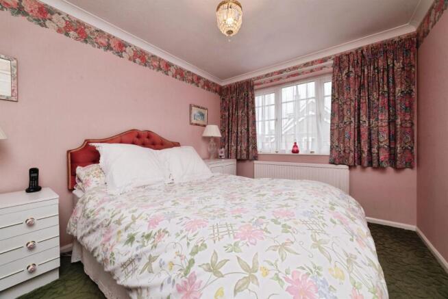 3 bed Semi-Detached for sale Image 10