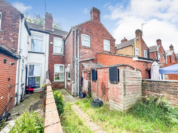 2 bed Terraced for sale Image 4