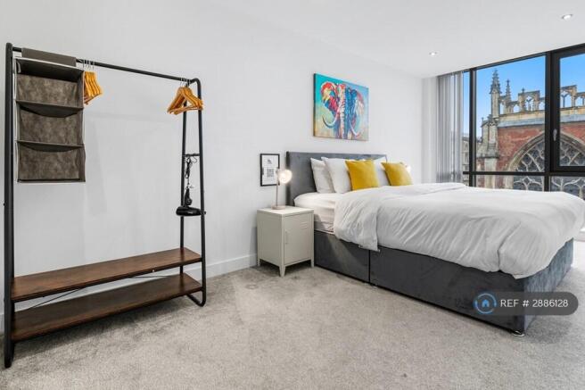 2 bed Flat to rent Image 10