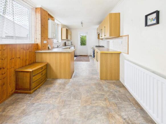 Kitchen/Breakfast Area