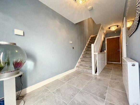 4 bed Detached for sale Image 12