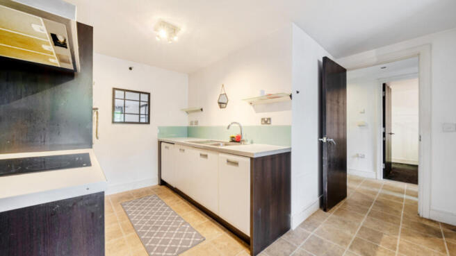 2 bed Flat for sale Image 5