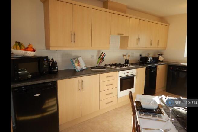 Kitchen/ Dining Room