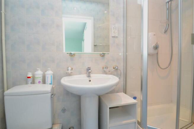 En Suite Two.JPG