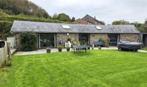 Whiddon Barn, Road Past Milltown, Milltown EX31 4HF