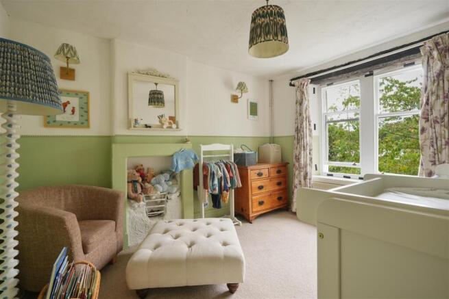 4 bed House for sale Image 5