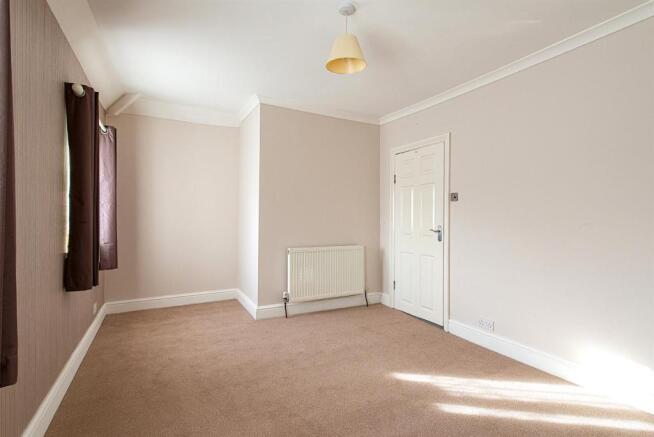 Newbridge Avenue bedroom1b.jpg