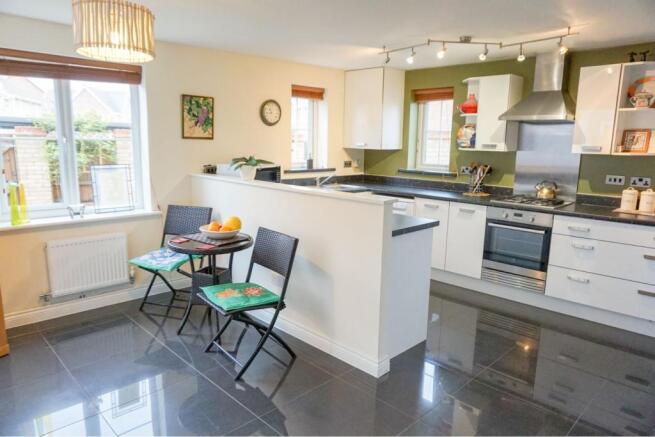 Kitchen/Dining Room