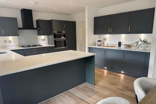 Plenty of worktop space to cook up a storm