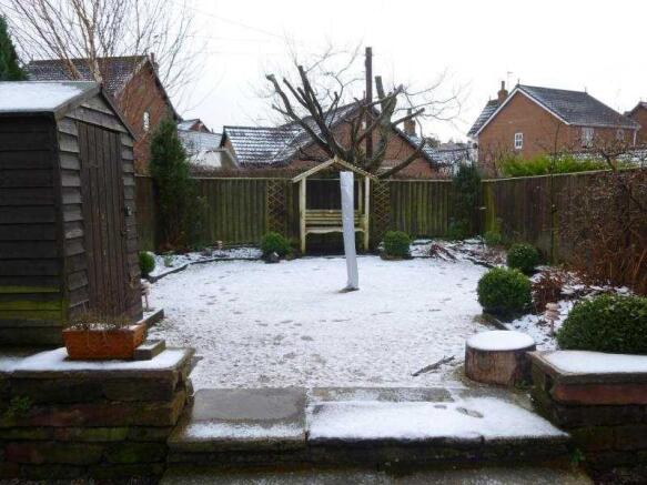 Large Enclosed Garden