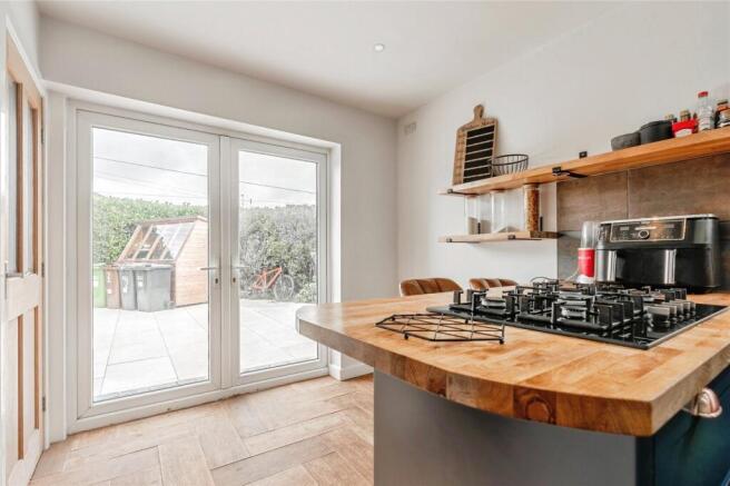 3 bed Semi-Detached for sale Image 11