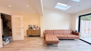 15, Cookham Crescent, London SE16 6AW