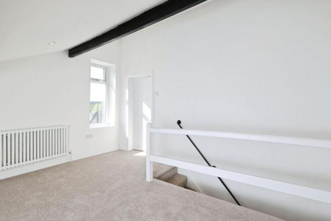 4 bed Semi-Detached for sale Image 10