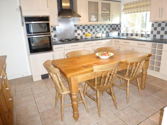 Kitchen/Breakfast Room