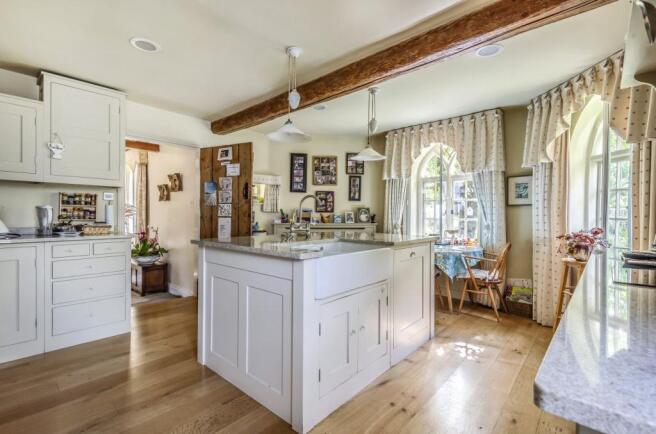 Kitchen/Breakfast Rm