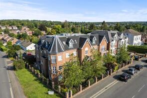 Flat 11, 36 The Oaks, Paddockhall Road, Haywards Heath RH16 1HL
