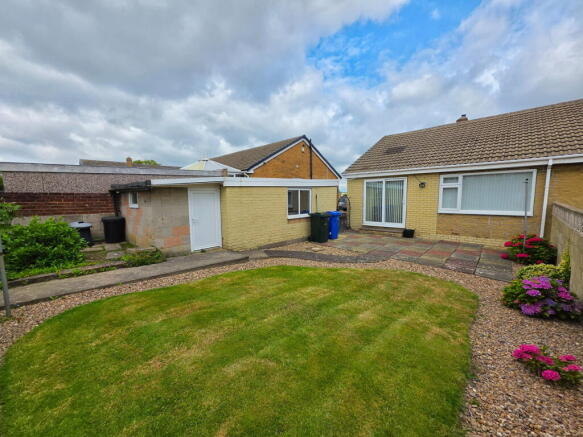 2 bed Semi-Detached Bungalow for sale Image 10