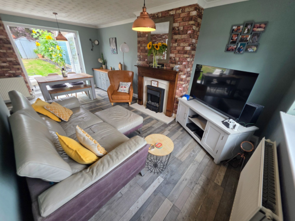 3 bed Semi-Detached for sale Image 5