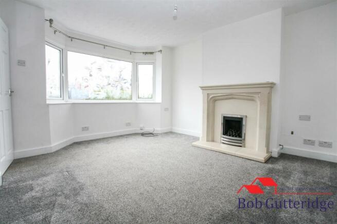 BAY FRONTED LOUNGE